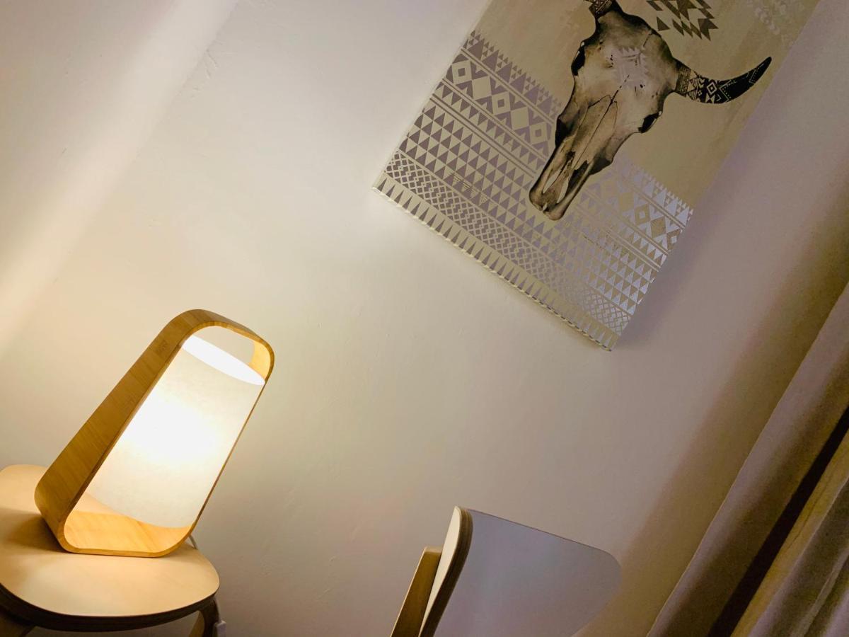 Rose Appartement Manosque Buitenkant foto