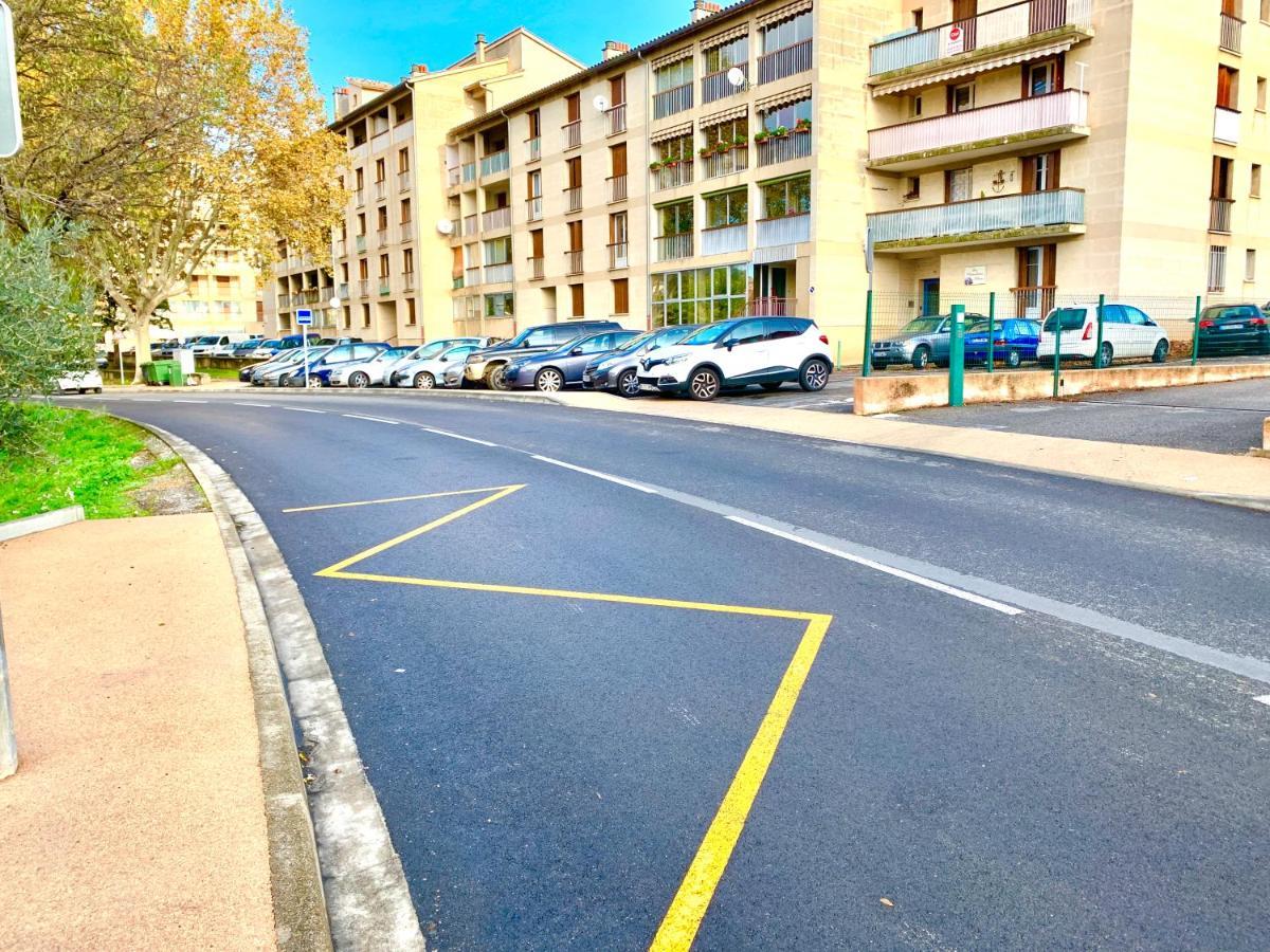 Rose Appartement Manosque Buitenkant foto